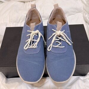 Toms Barillo Sneakers sz 8 like new